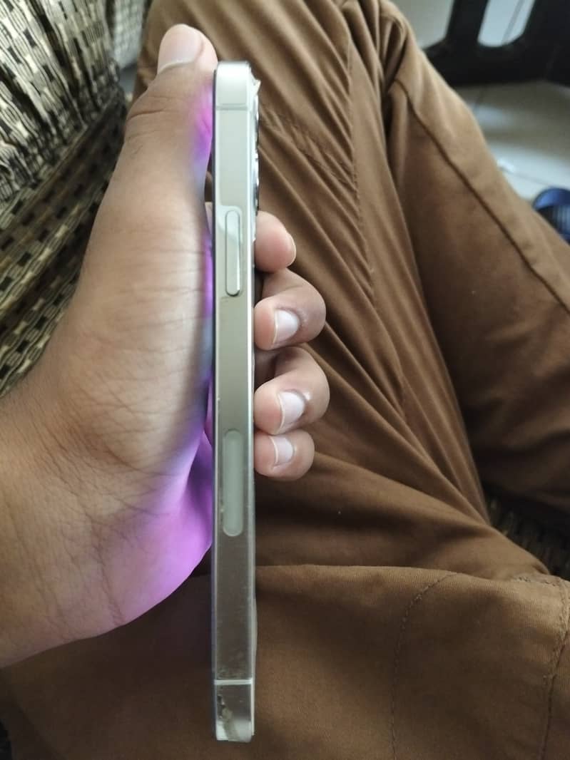 Apple iPhone 12 Pro 1