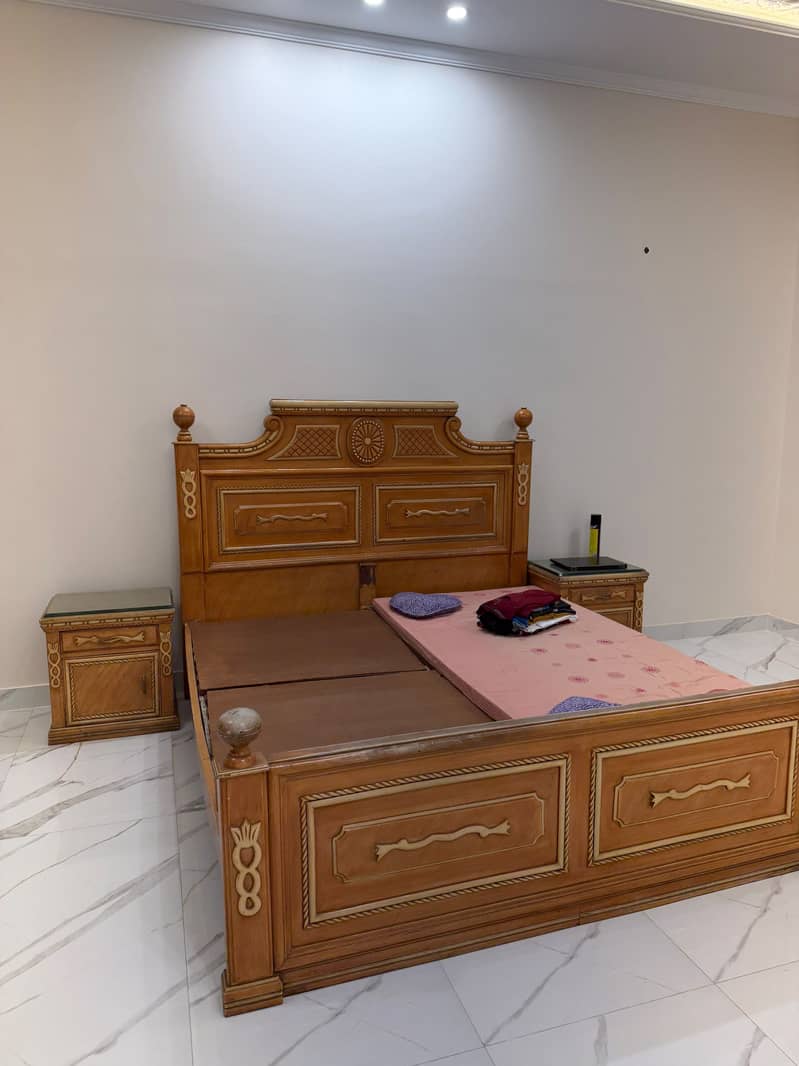 King Size double bed 0
