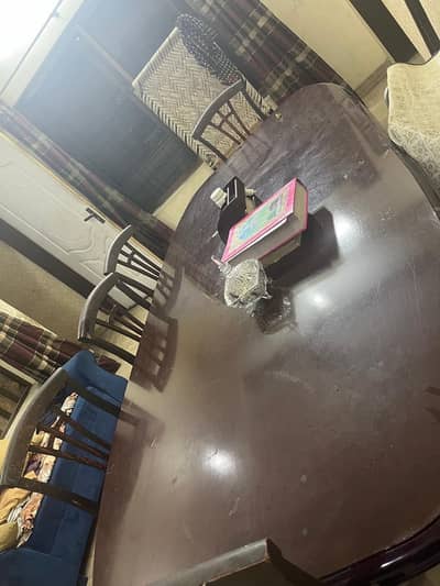 Dining table with 6 chair