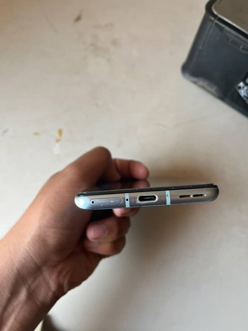 One Plus 9R 3