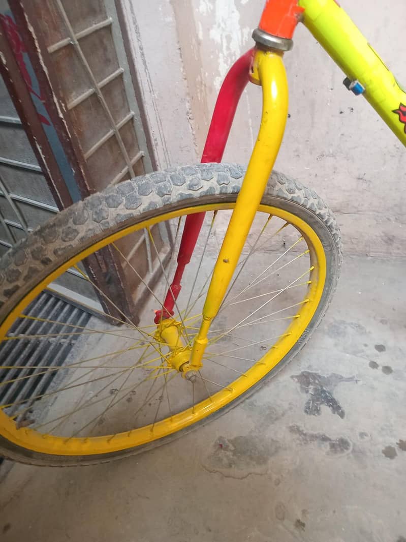 cycle     Size 26.       Phonix ka frame hai.     urgent sale 5