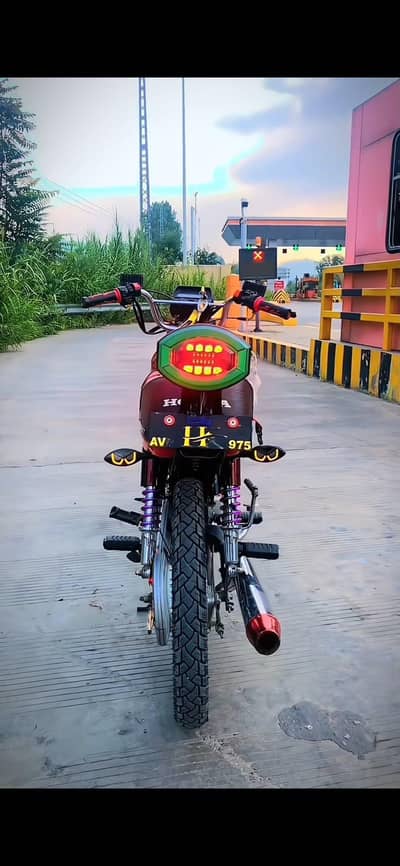 CD 70 united bike ma koi Kaam ni ha