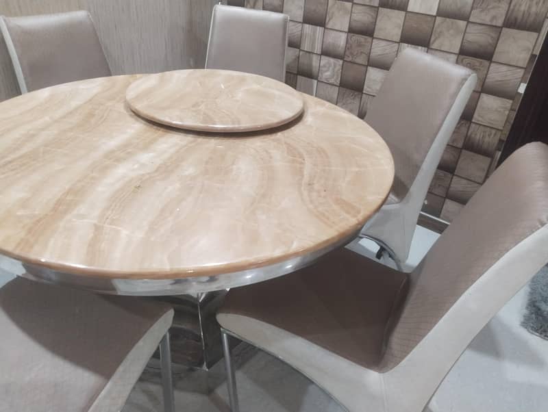 dinning table 0