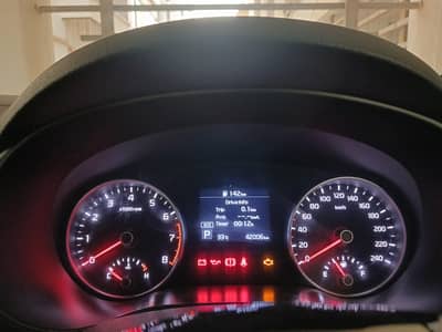 KIA Sportage | Top of the Line with sunroof | Low Mileage