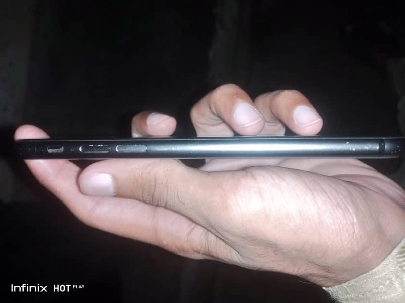 Apple iPhone 8 3