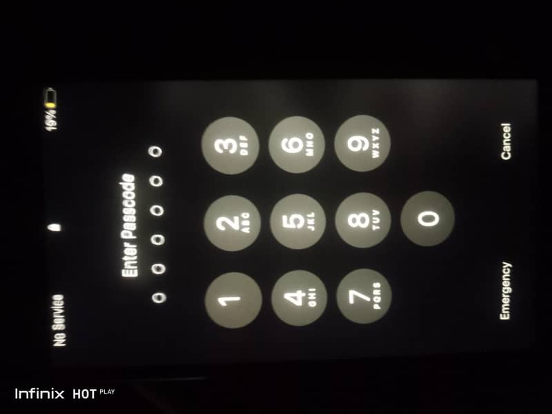 Apple iPhone 8 4