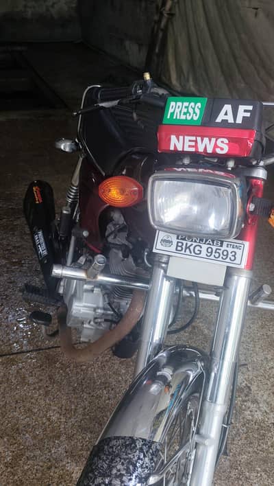 honda cg 125 available for sale clean condition 10/10
