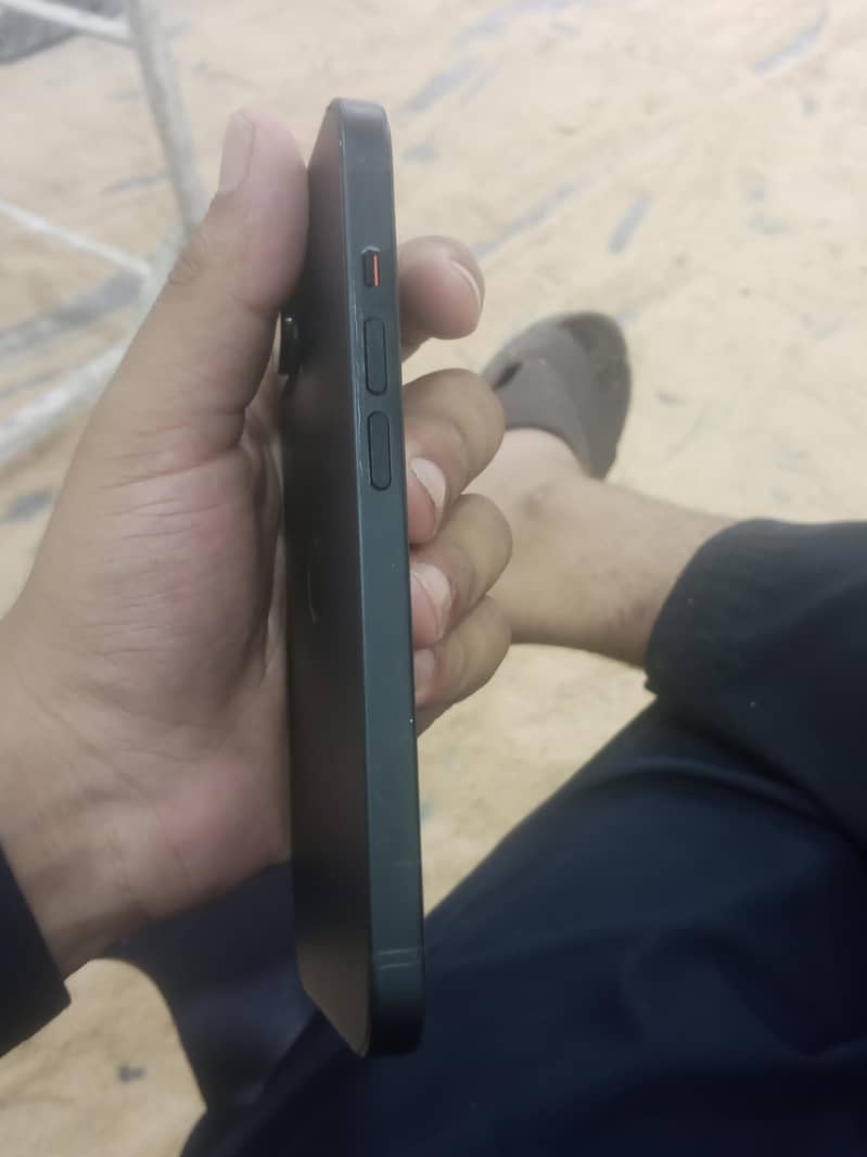 Apple iPhone 14 2