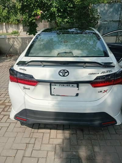 Toyota Altis Grande1.8 2022