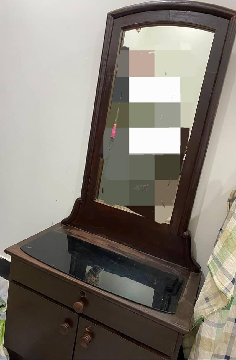 Dressing Table with Drawers 0