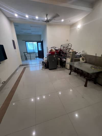 1KANAL UPPER PORTION WITH SEPARATE GATE IN DHA PHASE 1