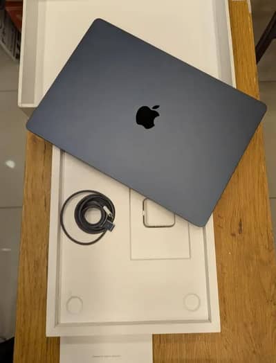 Apple MacBook Pro M4 Max 1TB storage ( M1.2. 3.4. pro. Max. Airmac