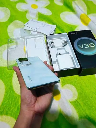 vivo V30 12 GB RAM 256GB memory 0326/6773/255