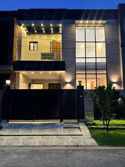 05 Marla Luxury House For Sale In Park View City Platinum Block Lahore