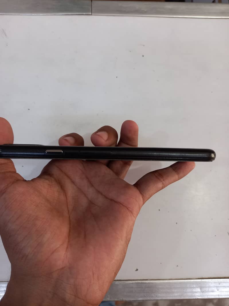Google Pixel 5 4