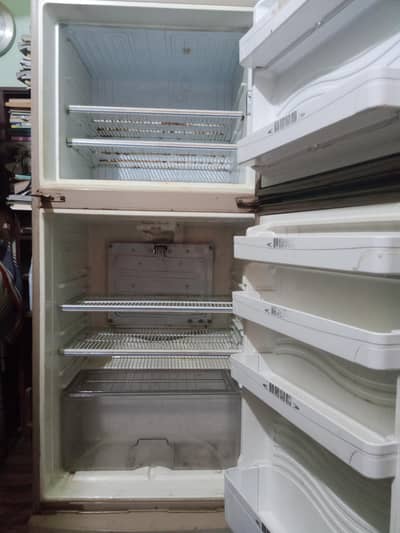 DAWLANCE USED REFRIGERATOR
