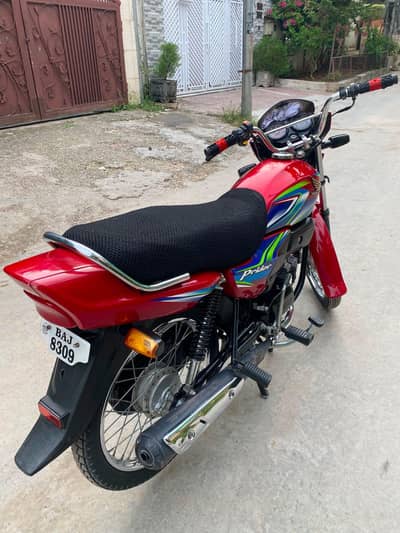 Honda C100 Pridor