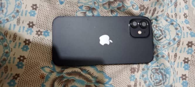 Apple iPhone 12