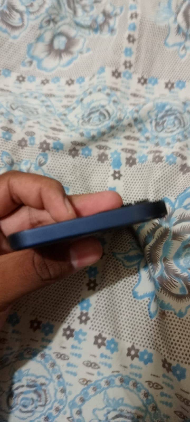 Apple iPhone 12 1