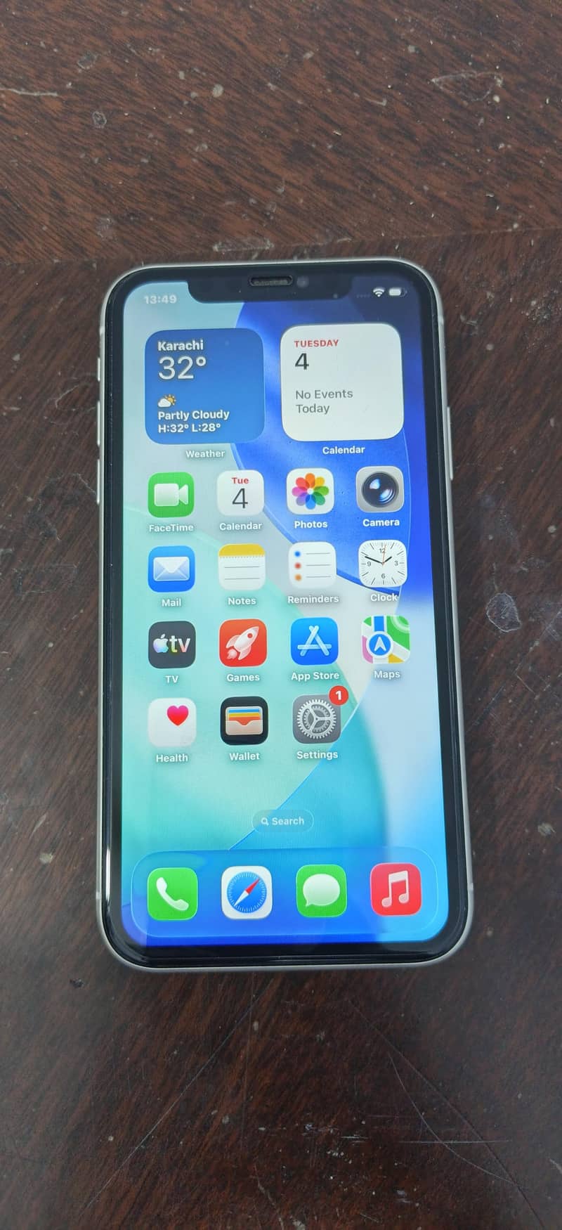 Apple iPhone 11 0