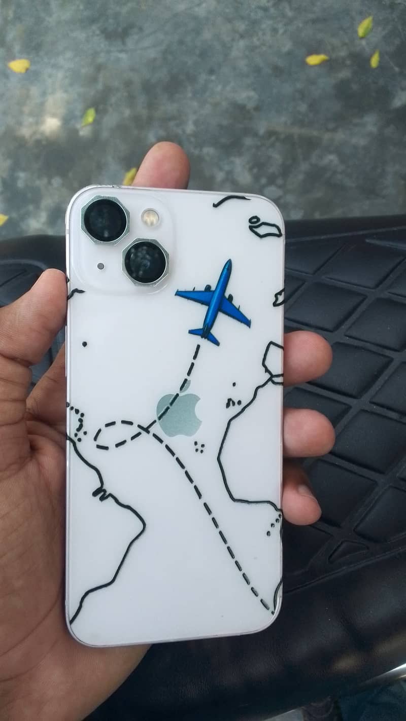 Apple iPhone 13 3