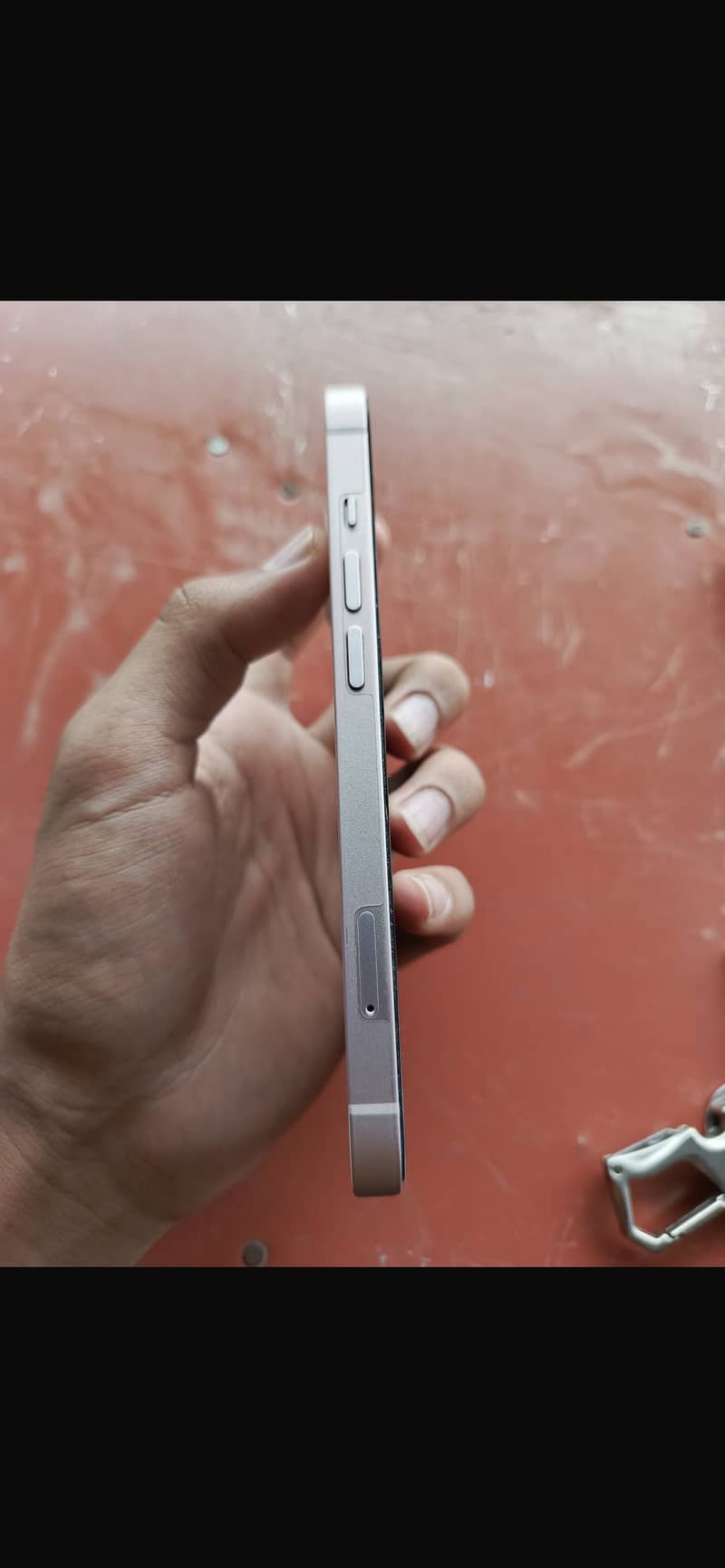 Apple iPhone 13 6