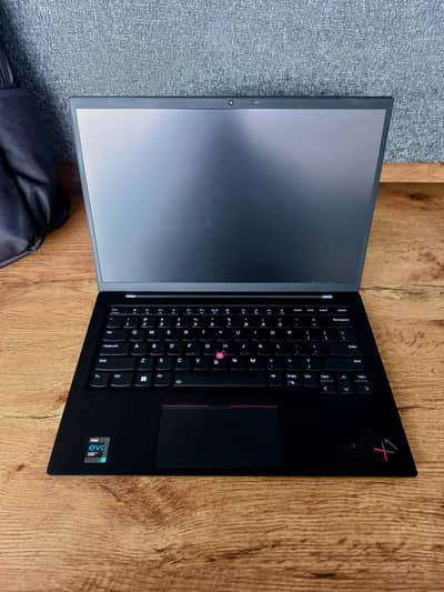 Lenovo X1 Carbon Gen9 | i7 11th gen | Lush condition