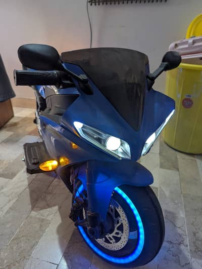 Yamaha R1 Battery Operated Electric Motorbike