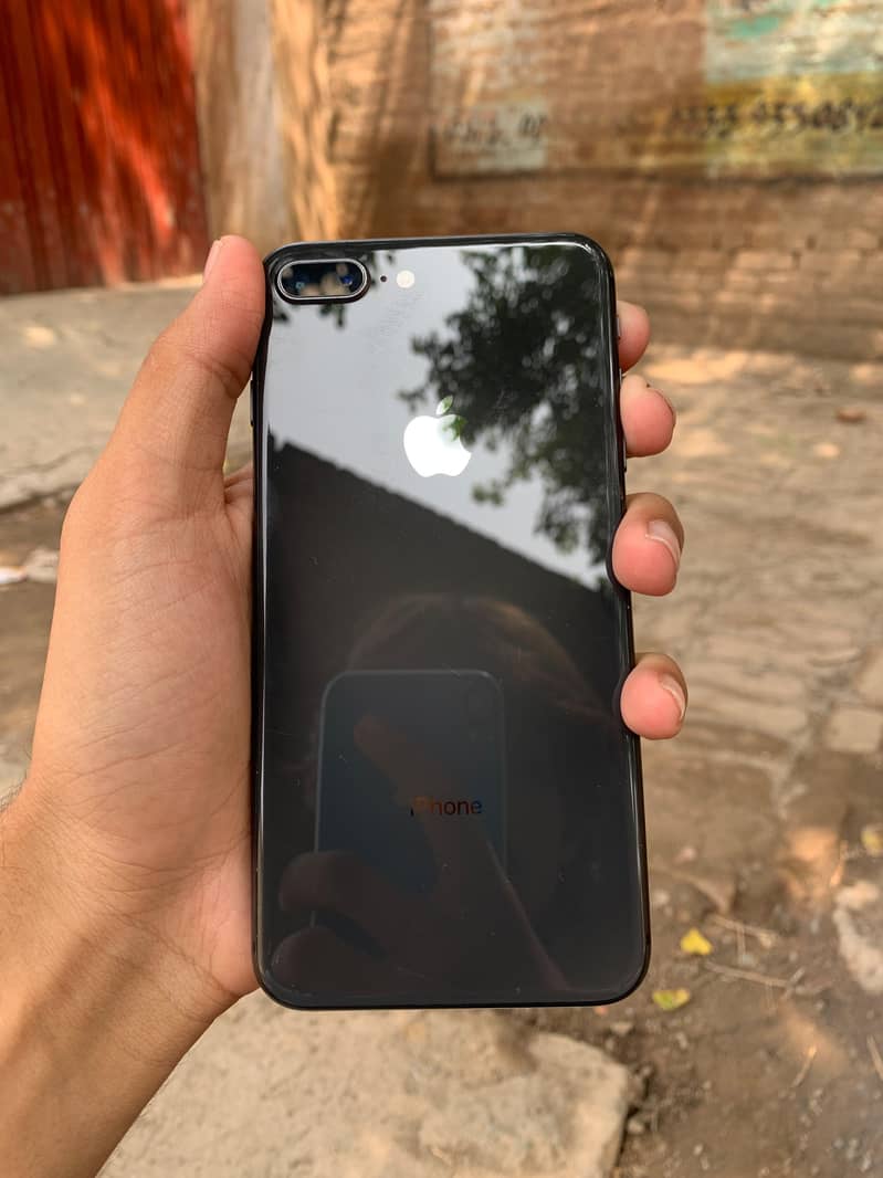 Apple iPhone 8 Plus 7