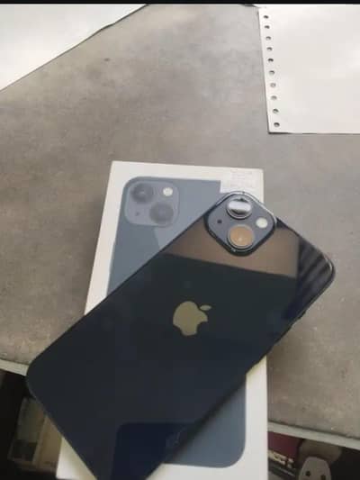 Apple iPhone 13