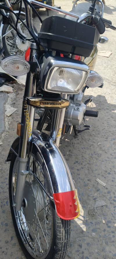 Honda 125 Gold Edition Salf Start