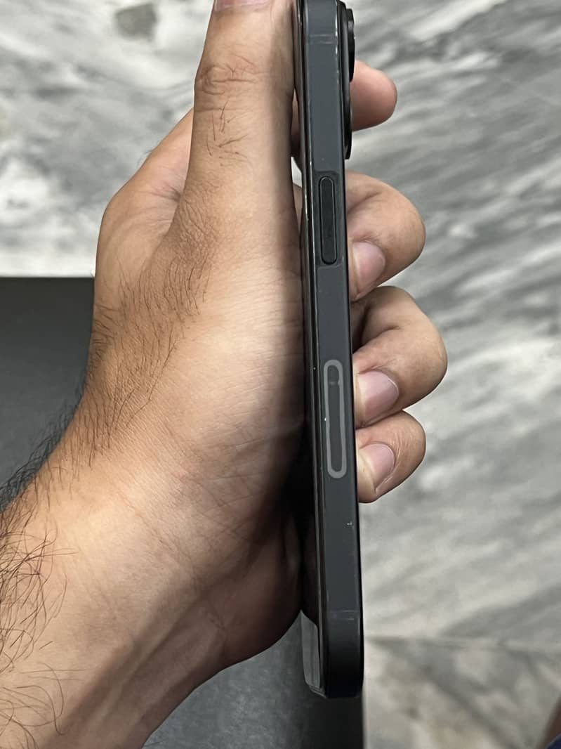 iPhone 15JV 5