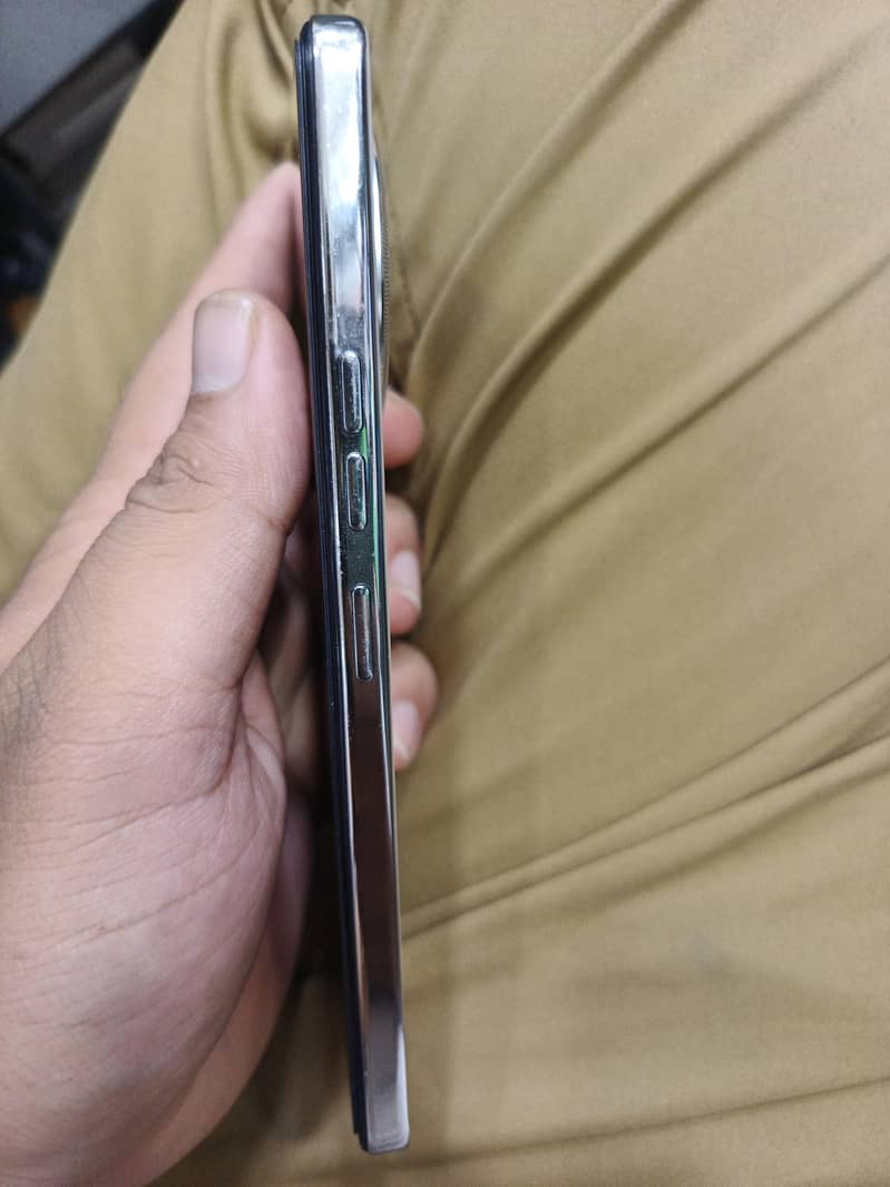 Tecno CAMON 30 2