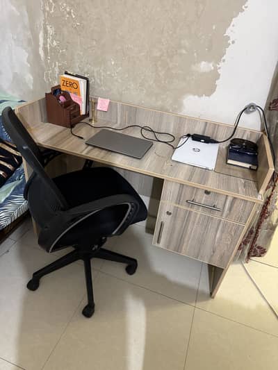 Home Use Office Table and Chair Set - Office Chair Office Table