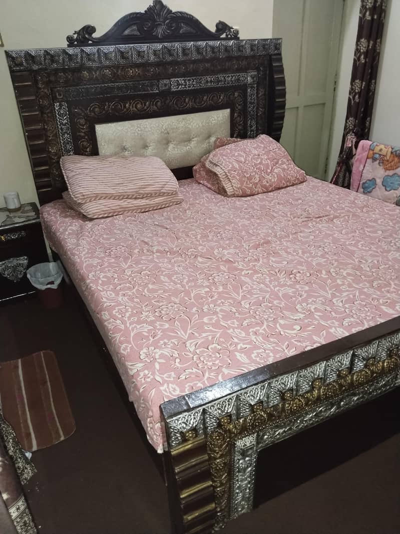 Double bed, Two side tables, dressing. 0
