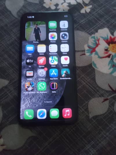 Apple iPhone 13
