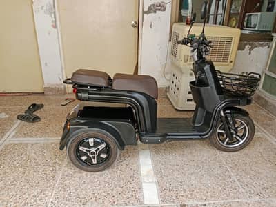 crown 3 wheels electric bike brands new slightly used