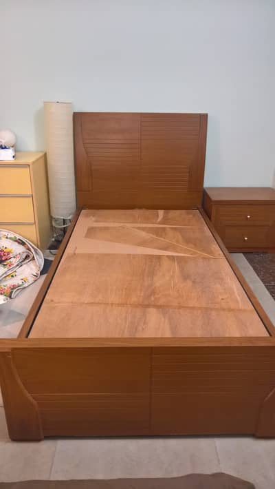 Wooden single beds for sale