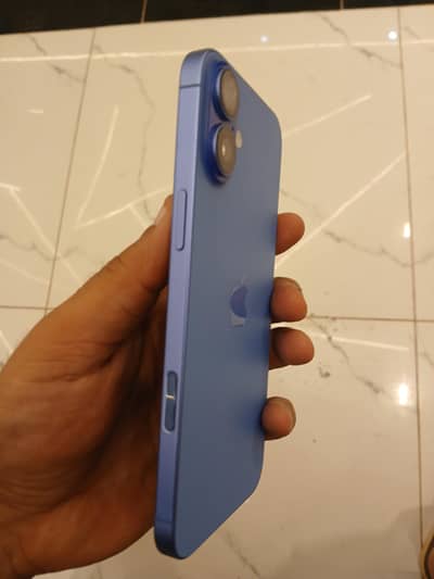 iphone 16 plus jv like new phone
