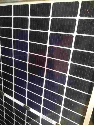 2 Solar plates  555Watt Longi Trina and 3 Solar plates 320Watt