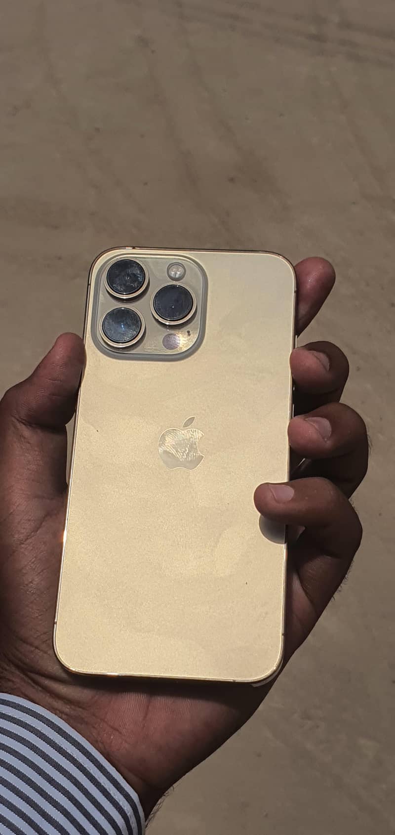 Apple iPhone 13 Pro 4