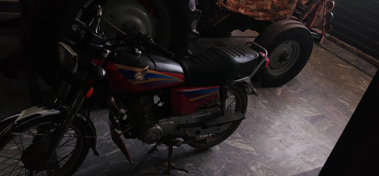 2005 model new condition 2