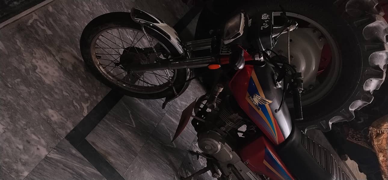 2005 model new condition 3