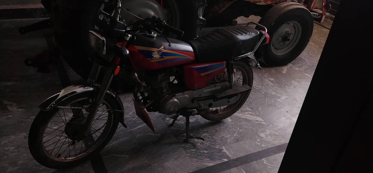 2005 model new condition 5