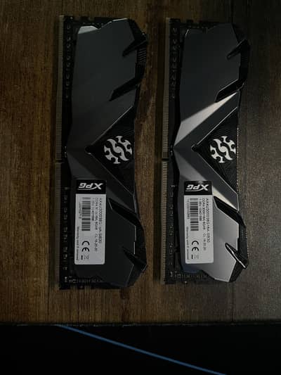 XPG Ram - CL 16 3000 mhz 8 x 2 gb