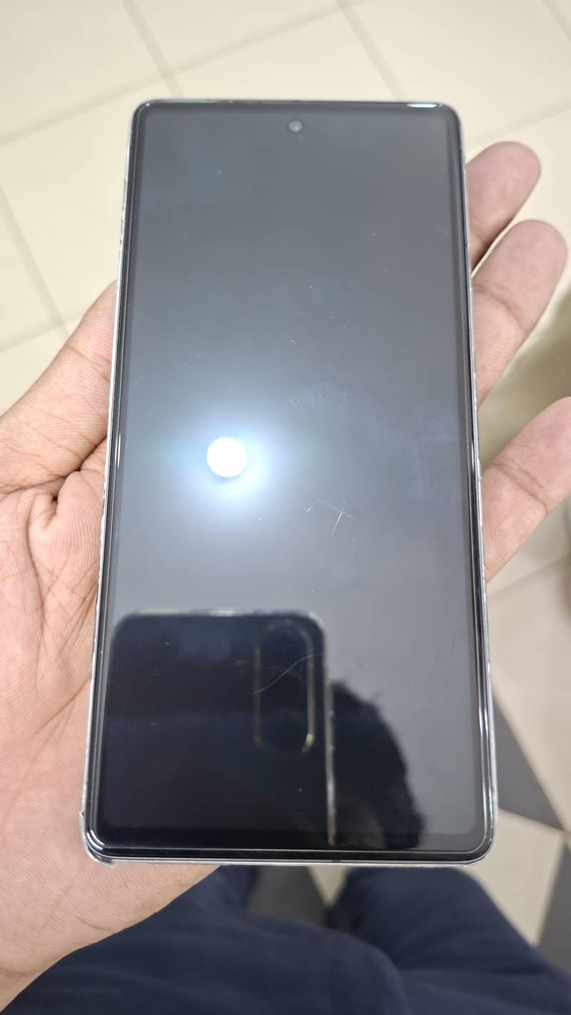Google Pixel 7 4