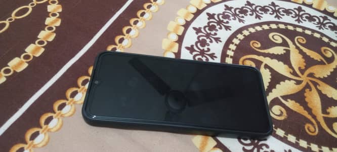 Vivo Y21 with box