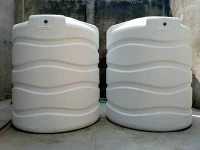 2000 litre Water Tanks New condition, Master Fit Company