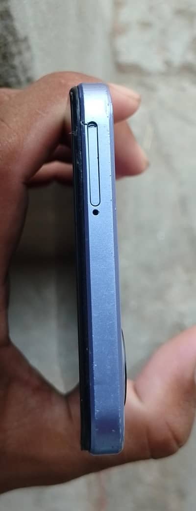 Vivo Y17s