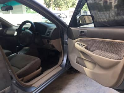 Honda Civic EXi 2005